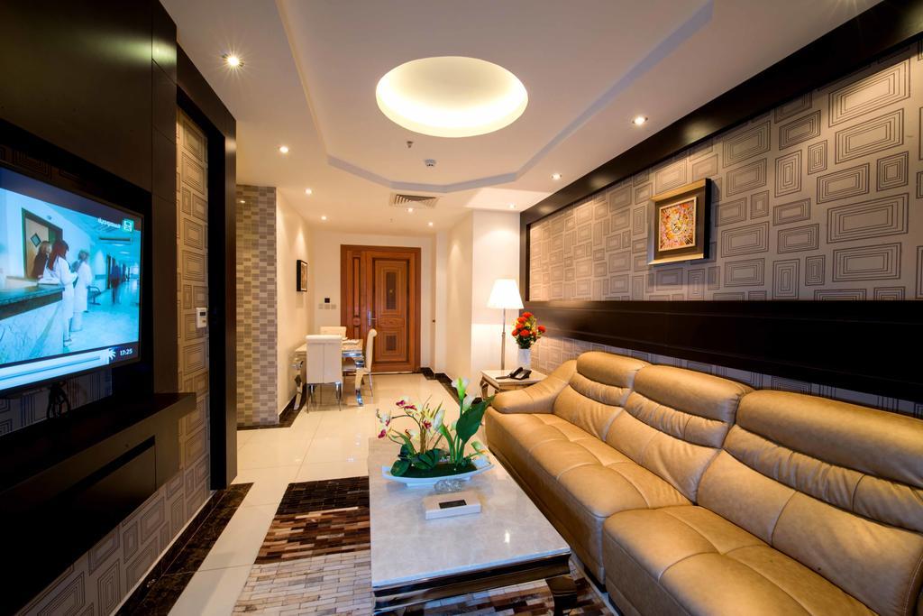 Al Yamama Palace Hotel Suites Эр-Рияд Номер фото