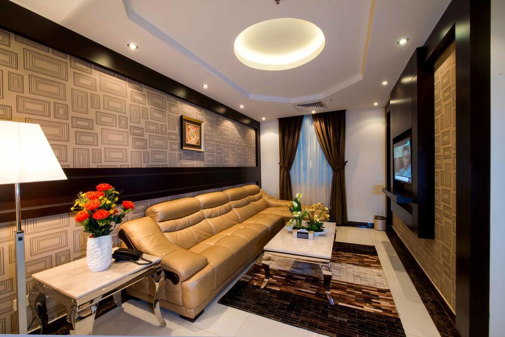 Al Yamama Palace Hotel Suites Эр-Рияд Экстерьер фото