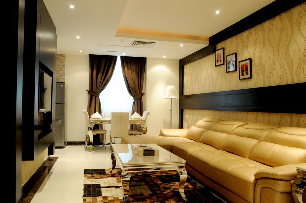 Al Yamama Palace Hotel Suites Эр-Рияд Экстерьер фото