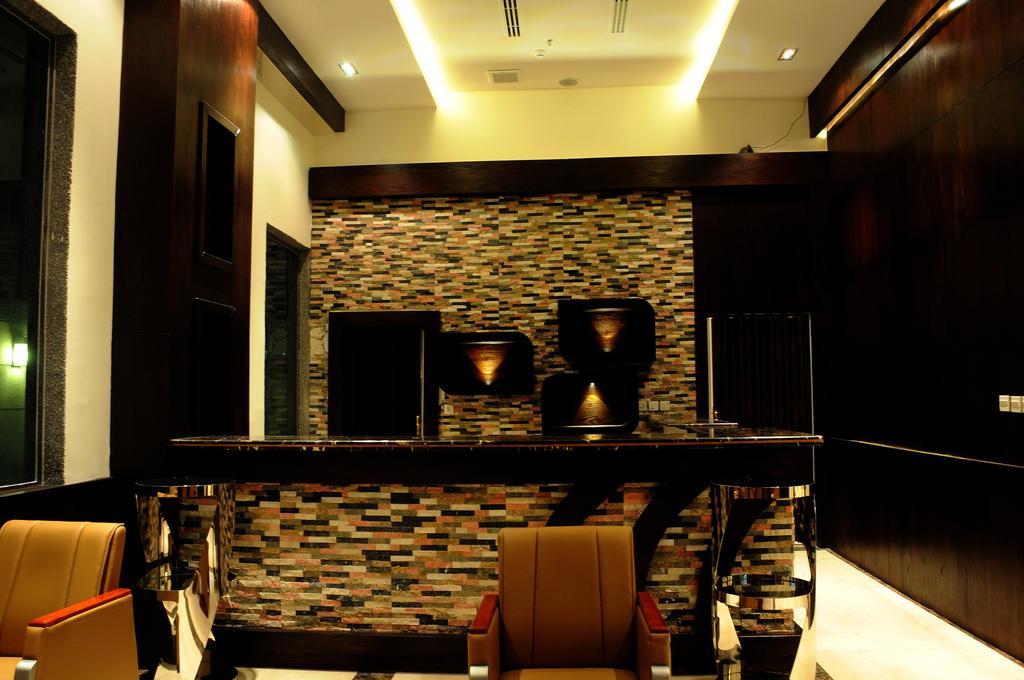 Al Yamama Palace Hotel Suites Эр-Рияд Экстерьер фото